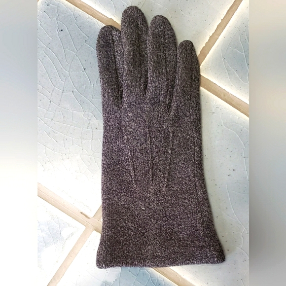 ECHO | Women's Touch Screen Knit Gloves - Picture 4 of 7
